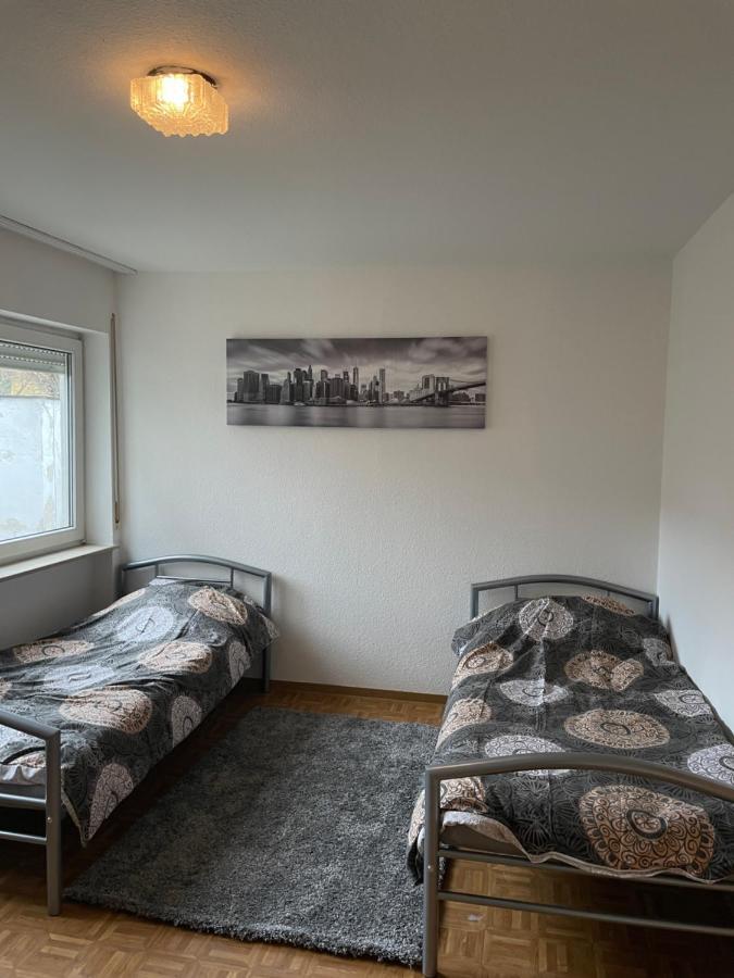 1 Zimmer Fuer 2 Personen Bruchsal Ruhige Lage Esterno foto